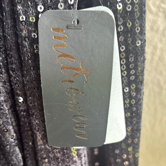 Metro Wear Shimmering Black A-Line Skirt - Picture 3 of 11